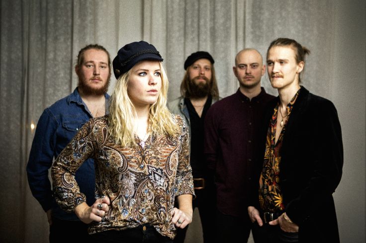 e38c569b66aecf02935767dec2bda5cb_Lisa Lystam Band0332jpgny.jpg